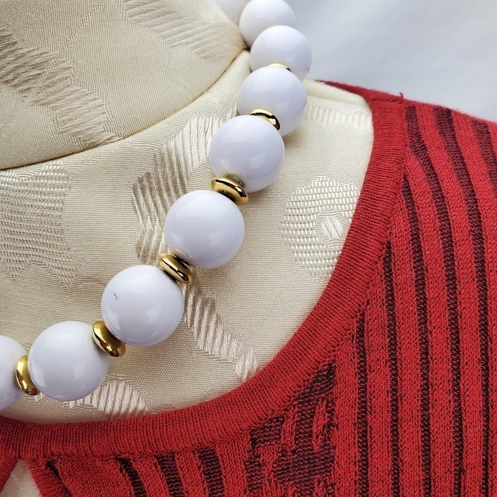 Vtg 60s Napier Necklace Choker Chunky White Gold-Tone Lucite Round Beads Signed